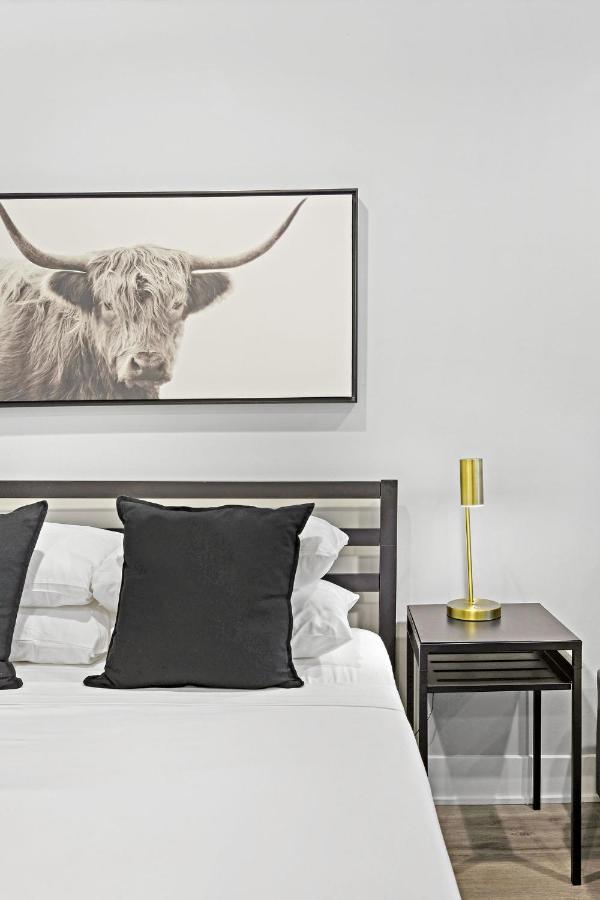 Sophisticated Studio Apartment With Modern Kitchen - Oakdale Od2 Rep Chicago Kültér fotó