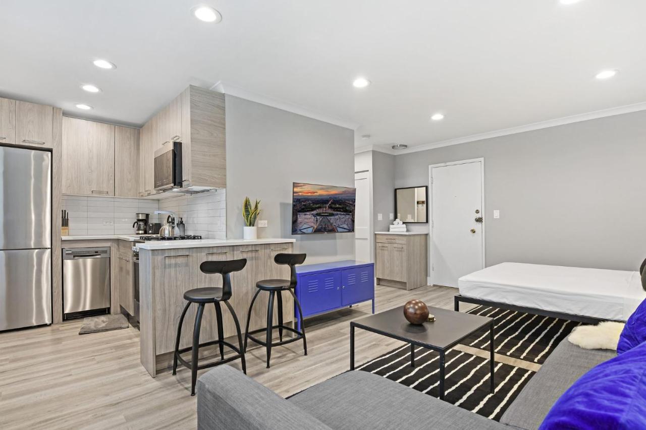 Sophisticated Studio Apartment With Modern Kitchen - Oakdale Od2 Rep Chicago Kültér fotó